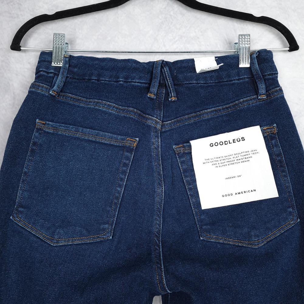 Good American Skinny Jeans in Dark Blue Wash - Picture 13 of 16